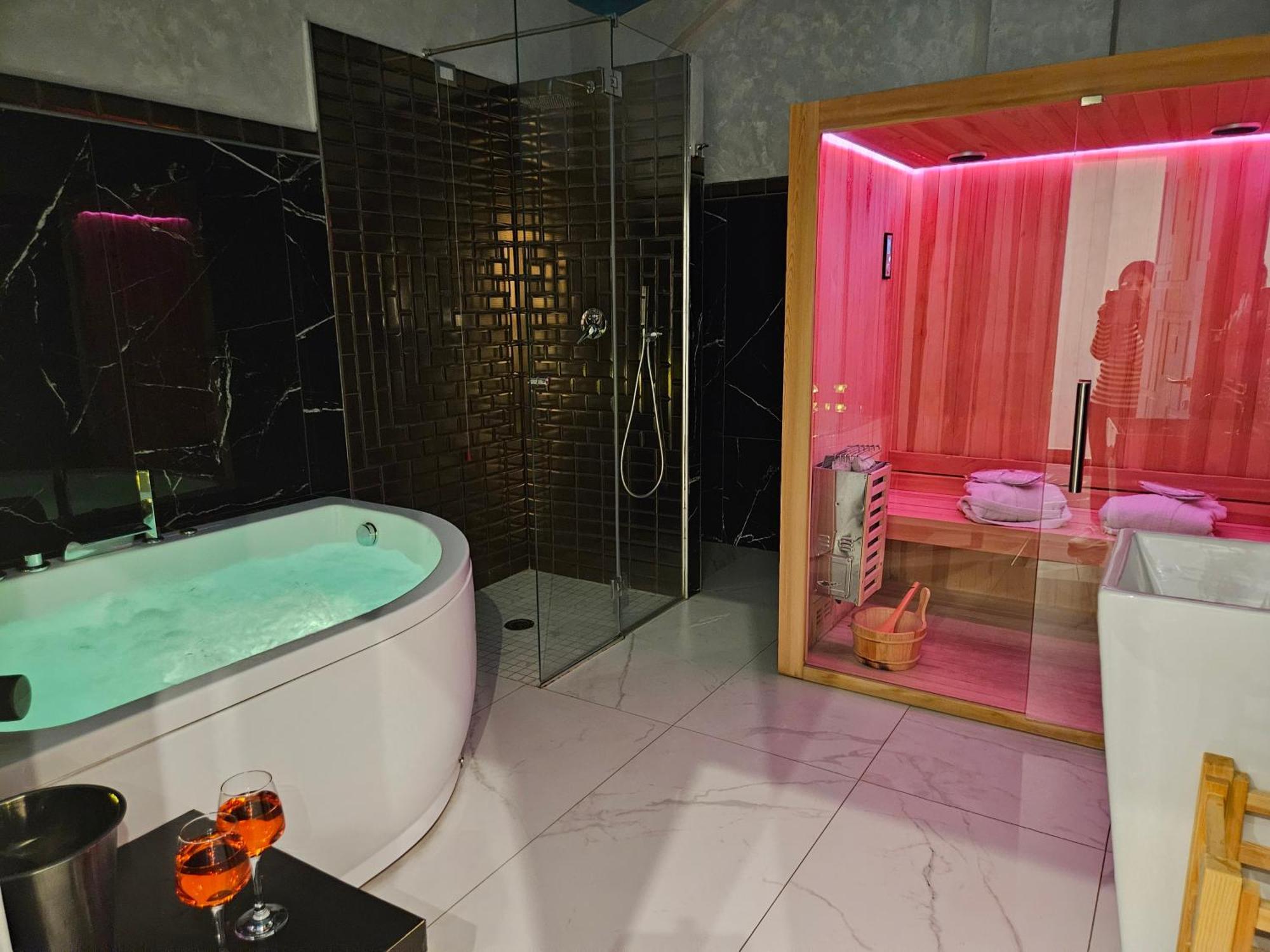 Setteabbracci Suite & Apartments 바로니씨 외부 사진